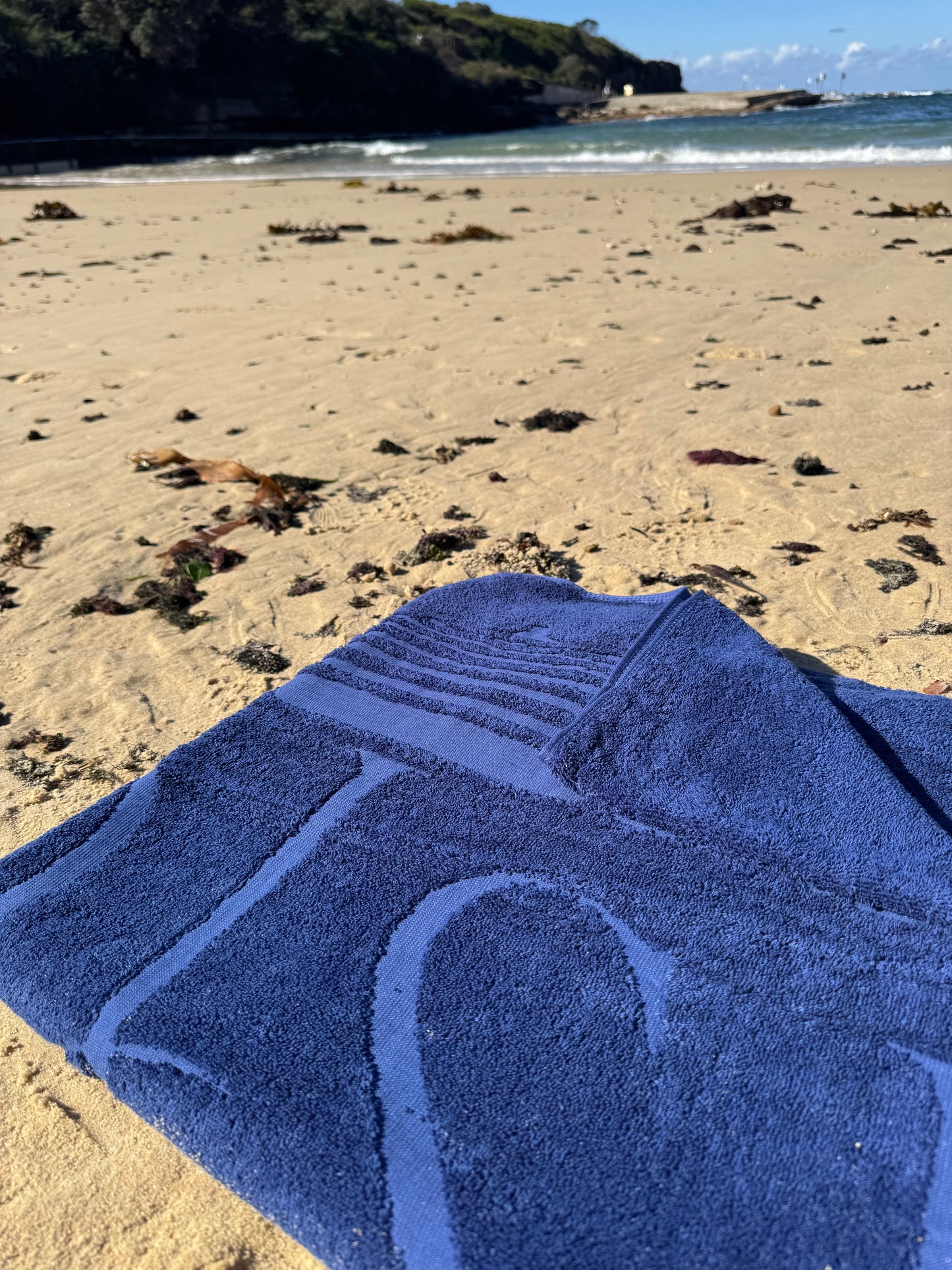 Pisina Oversized Towels Navy Bundle x 4